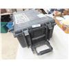 Image 2 : Pelican Transportable 1650 Hard Case 12'' x 30'' x 19''