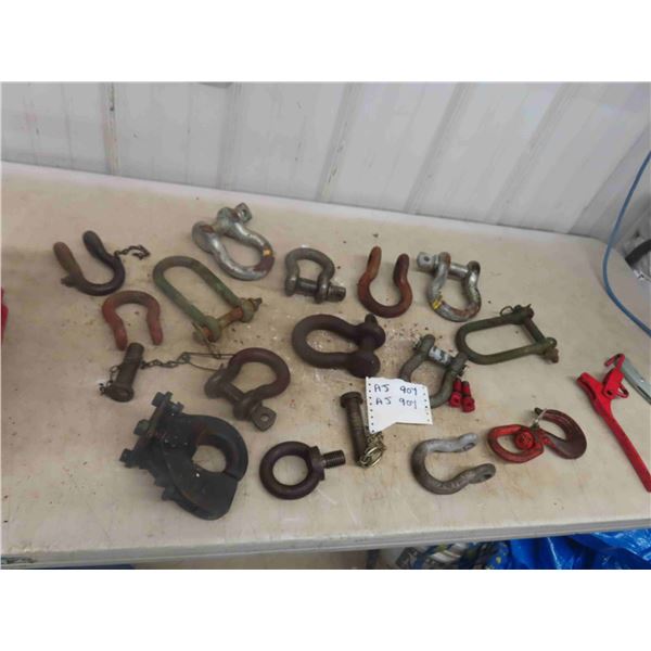 Quantity of Clevis, Pins, and Pintle Hitch