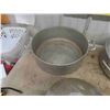Image 4 : Pressure Cooker, 2 Heavy Aluminum Pots Biggest is 16'' Tall x 18'' Across