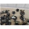 Image 3 : Approx. 30 Casters