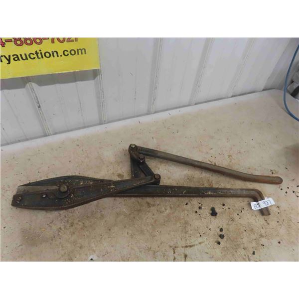 Brown Boggs Model B1057 Metal Hand Shears 4''