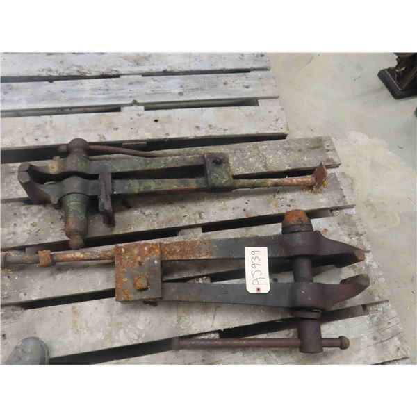 2 Black Smith Large Vices