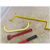 Image 5 : Bolt Cutter, Climbing Spurs, New 2'' Ball Hitch, Hand Planer, Saw, 2 Handles,