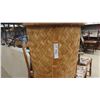 Image 4 : Wicker Hamper with Lid 26'' Tall x 17'' Across