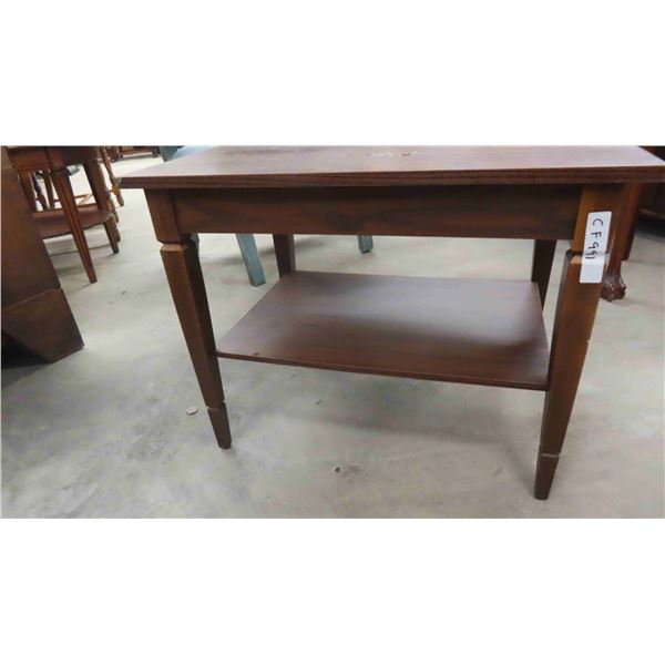 End Table/Stand 21'' x 28'' x 19''