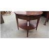 Image 1 : End Table/Stand 21'' x 24''