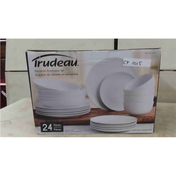 New Trudeau Porcelain Dinnerware Set 24 Pieces