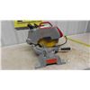Image 1 : Milwaukee 10'' 15 Amp Miter Saw