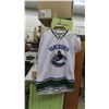 Image 1 : Alexandre Burrows Vancouver Canucks Jersey Sz 54