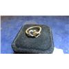 Image 2 : 10 kt Yellow Gold with Diamonds Ladies Ring Sz 6.5 Total Weight 2.1 grams