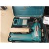 Image 2 : 2 Cordless Drills Both with Cases ; B+D 18V +  Makita 9.6V