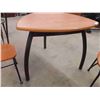 Image 3 : Modern Table & Chairs 30" x 36" x 36"