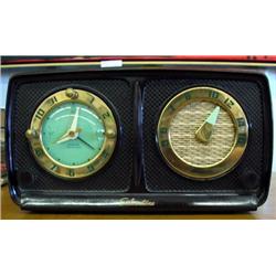 Sears Silvertone Table-Top Clock Radio With Bakelite Case