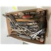 Image 1 : Assorted tools