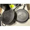 Image 2 : Two cast iron frying pans