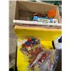 Image 1 : 3 d puzzle, toys file folders