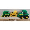 Image 3 : LOT OF 7 - ERTL JOHN DEERE TOY BOOKS & PULL TRACTOR 