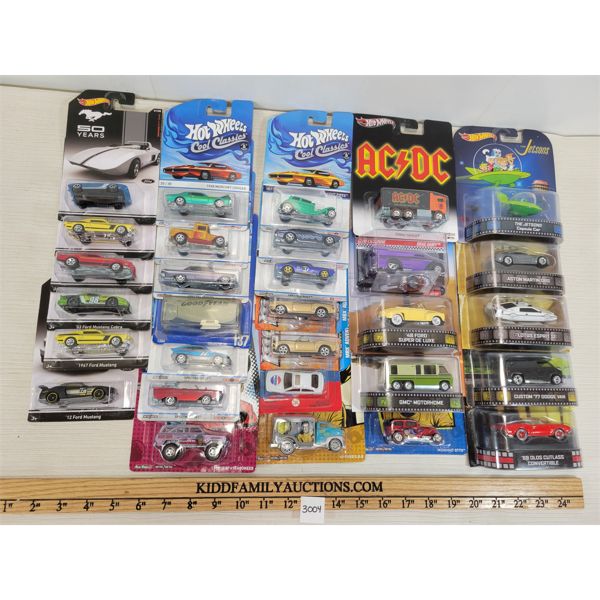 LOT OF 30 - DIECAST VEHICLES - INCL HOT WHEELS & MATCHBOX