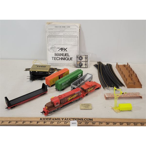 JOB LOT - TYCO TRAINS, TRACKS & CARS, ETC.