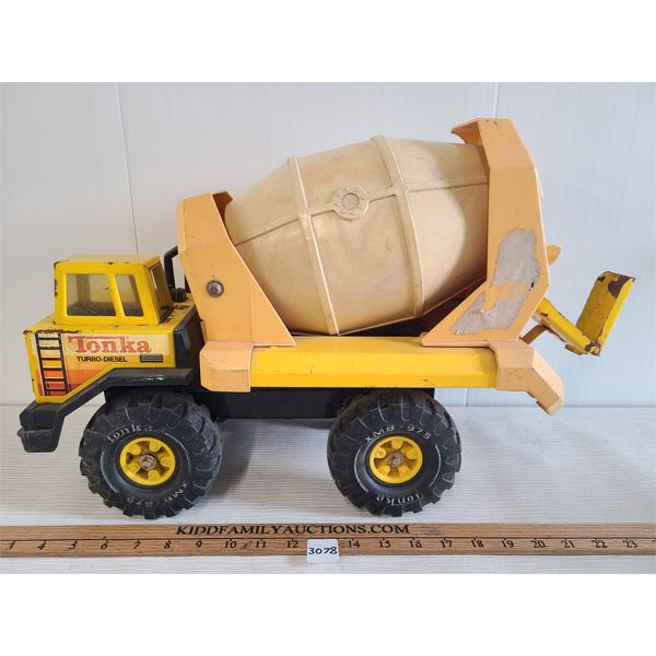 TONKA PRESSED STEEL & COMPOSITE CEMENT MIXER 