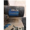 Image 2 : Delta 10" Compound Miter Saw Model # 36-075C