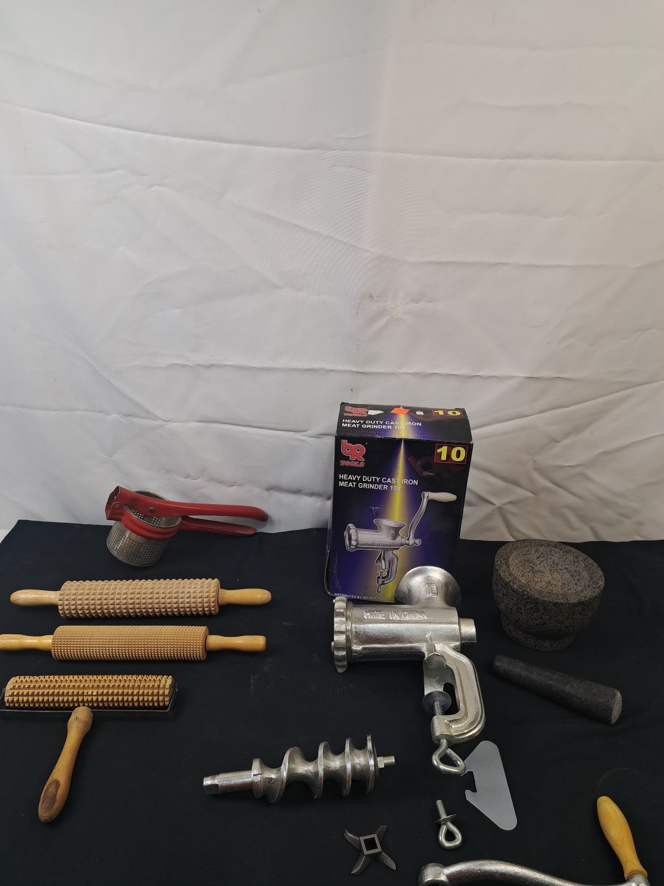 Assorted Kitchen Items