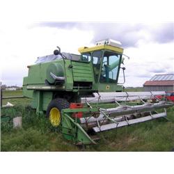 JOHN DEER COMBINE