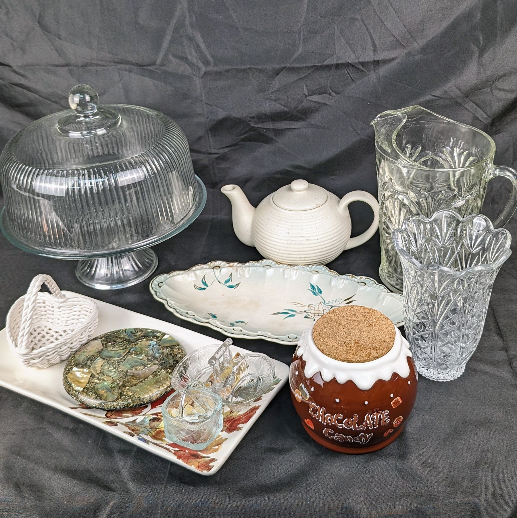 Houseware Sample Large Lot of Various Houseware Items