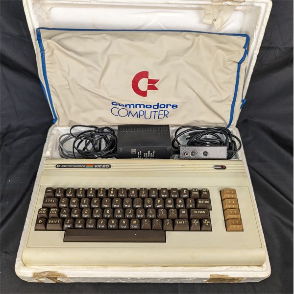 Vintage Commodore Vic 20 Computer