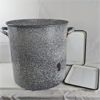 Image 1 : Granite Ware Large Pot + 2 Porcelain Enamelware Trays