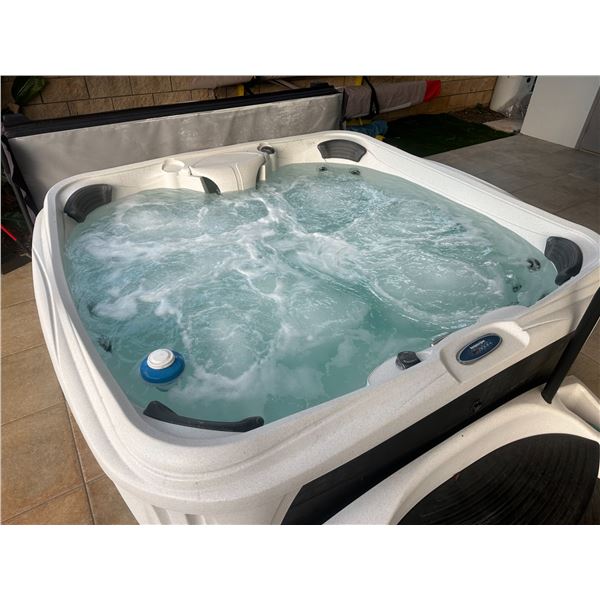 Sundance Spa Jacuzzi (110V) w/ Cover - Works Great! Purchased New April 2022