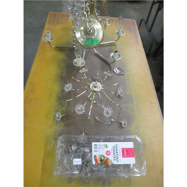 BOX C/W 2 CHANDLIERS