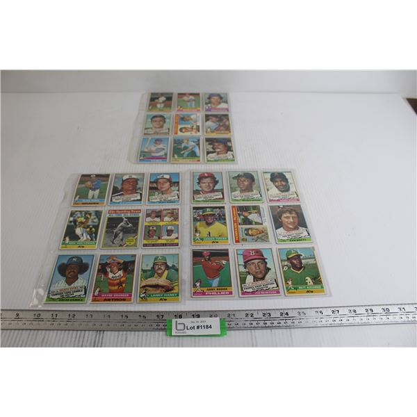 (27) 1976 Topps Baseball Cards