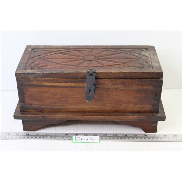 Vintage Wooden Box w/Latch & Carved Lid