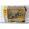 Image 1 : Bobby Orr NHL Hockey Sports Figurine (NIB)