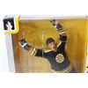 Image 3 : Bobby Orr NHL Hockey Sports Figurine (NIB)