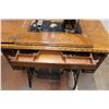 Image 8 : * Antique Singer Sewing Machine in Wheeled Cabinet