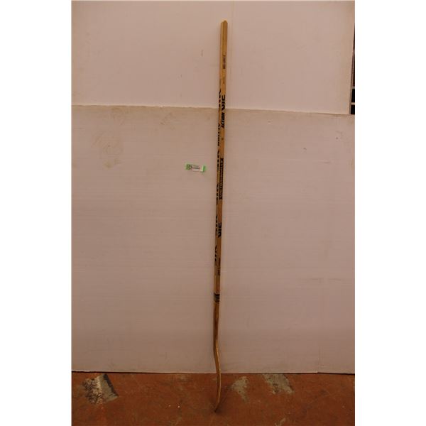 * Bobby Orr Signed Vintage Stick