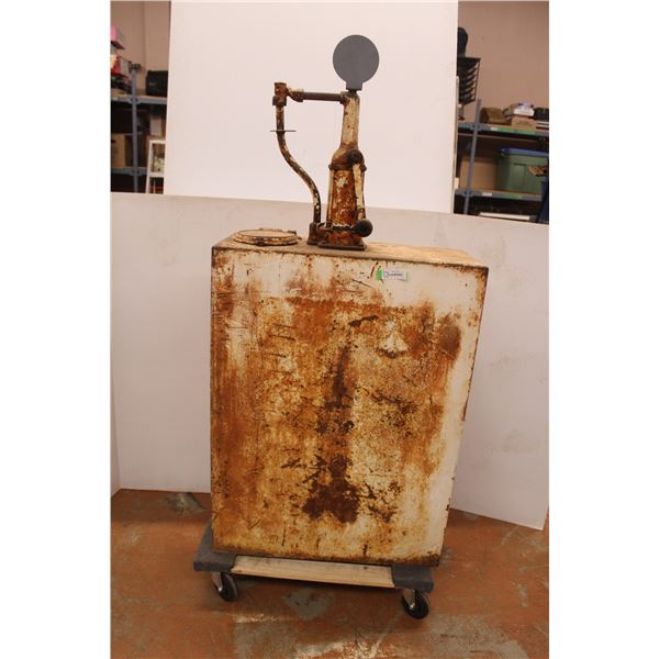 * Service Station Oil Lubester - 12" x 29" x 39" x 56"