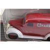 Image 2 : ERTL McCormick Farmall 1938 Panel Truck Bank