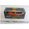 Image 1 : ERTL Collectibles American Muscle 1957 Chevrolet Cameo Die Cast - 1/18