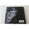 Image 2 : Book - Bobby Orr - My Story in Pictures Signed w/ Certificate of Authenticity