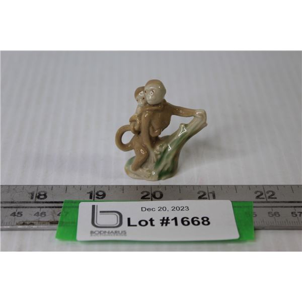 1955 Wade Whimsy Figurine Monkey (1 7/8  tall)