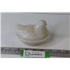 Image 1 : Vintage Milk Glass 4" Hen in Basket