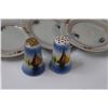 Image 4 : (17) Piece Japanese Tea Set & Salt/Pepper Shakers