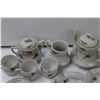Image 5 : (17) Piece Japanese Tea Set & Salt/Pepper Shakers