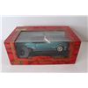Image 2 : Mira Golden Line Collection 1964 1/2 Ford Mustang - Die Cast 1:18 Scale - In Box