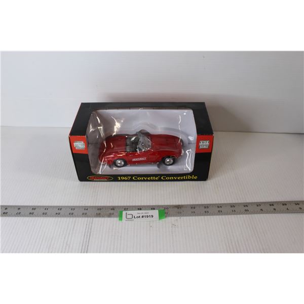 Heatcraft 1967 Corvette Convertible - Die Cast 1:24 Scale - In Box