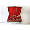 Image 1 : Oneida Community Cutlery in Wooden Case