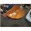 Image 1 : Wall Table